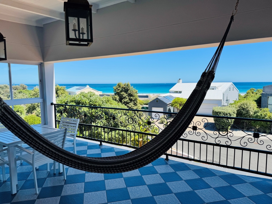 4 Bedroom Property for Sale in Kommetjie Western Cape